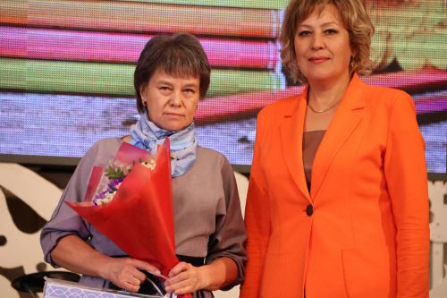 Бәйрәмең белән, мөгаллим: Укытучылар көненнән безнең фоторепортаж