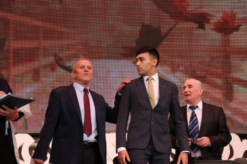 Бәйрәмең белән, мөгаллим: Укытучылар көненнән безнең фоторепортаж