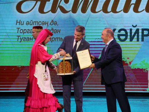 Мәркәзебездә узган якташларның миһербанлык концерты