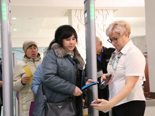 Мәркәзебездә узган якташларның миһербанлык концерты