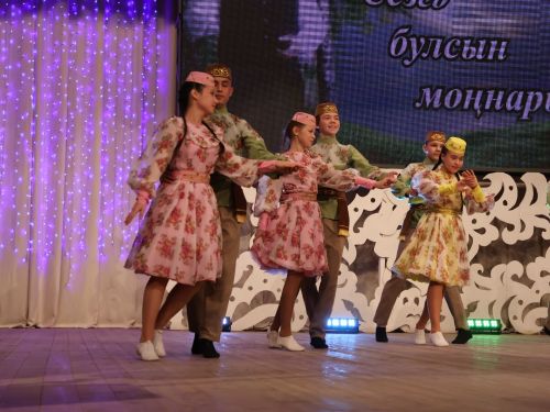 Артистыбыз Ленарис Шәңгәрәевка 50 яшь: Монда тудым, монда тамыр җәйдем, монда яңгырар минем җырларым!