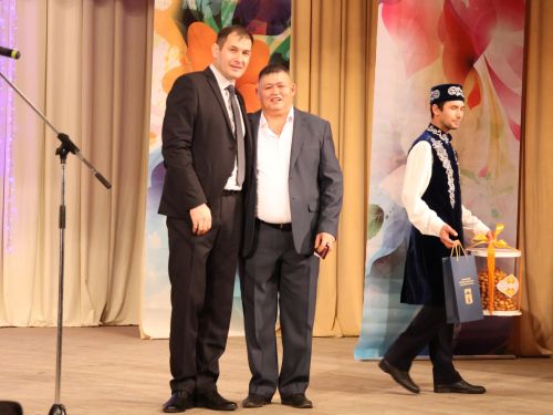 Артистыбыз Ленарис Шәңгәрәевка 50 яшь: Монда тудым, монда тамыр җәйдем, монда яңгырар минем җырларым!
