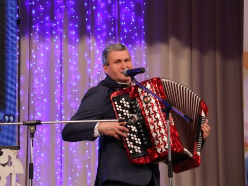 Артистыбыз Ленарис Шәңгәрәевка 50 яшь: Монда тудым, монда тамыр җәйдем, монда яңгырар минем җырларым!