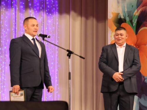 Артистыбыз Ленарис Шәңгәрәевка 50 яшь: Монда тудым, монда тамыр җәйдем, монда яңгырар минем җырларым!