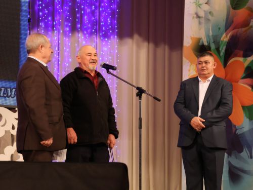 Артистыбыз Ленарис Шәңгәрәевка 50 яшь: Монда тудым, монда тамыр җәйдем, монда яңгырар минем җырларым!