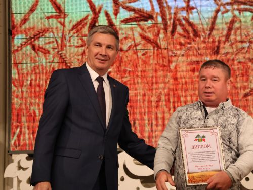 Уңыш-2023: Районыбызда кыр батырларын данладылар