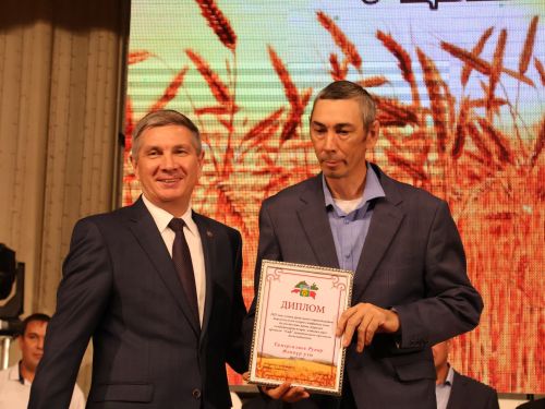 Уңыш-2023: Районыбызда кыр батырларын данладылар