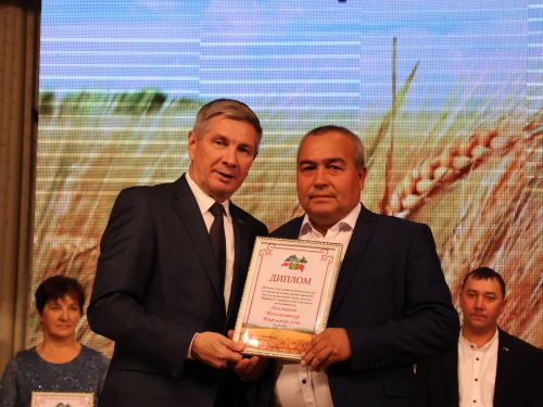 Уңыш-2023: Районыбызда кыр батырларын данладылар