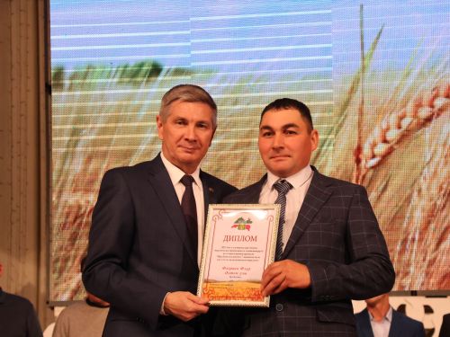 Уңыш-2023: Районыбызда кыр батырларын данладылар