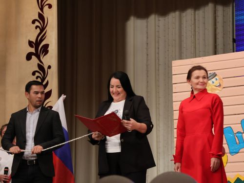 «Шаярыш-ярыш» КВН уенының быелгы җиңүчесе- Пучы командасы