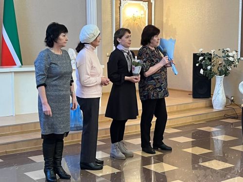 Алтын туйларыгыз котлы булсын!