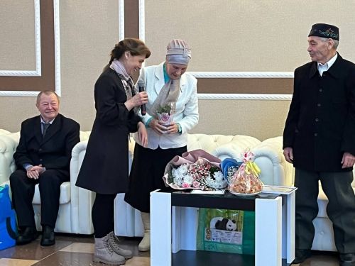 Алтын туйларыгыз котлы булсын!
