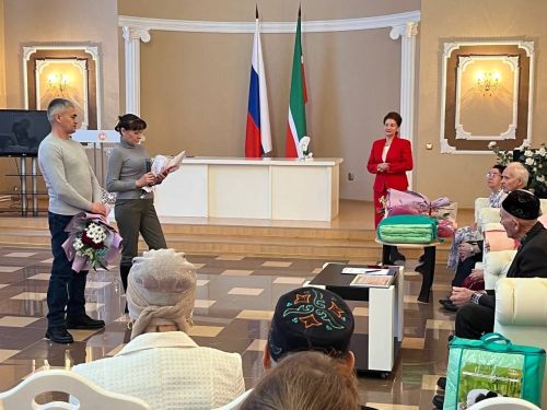Алтын туйларыгыз котлы булсын!