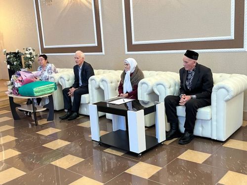 Алтын туйларыгыз котлы булсын!