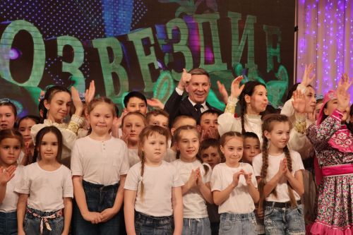 Кичәге "Йолдызлык" гала-концертыннан бик күп, бик матур һәм шәп фотолар