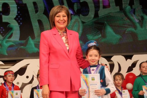Кичәге "Йолдызлык" гала-концертыннан бик күп, бик матур һәм шәп фотолар