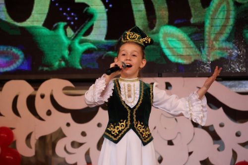 Кичәге "Йолдызлык" гала-концертыннан бик күп, бик матур һәм шәп фотолар