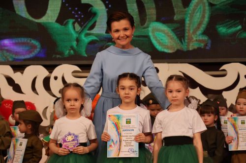 "Йолдызлык"та нәни йолдызчыклар кабынды!(БАРЛЫК ФОТОЛАР, БИК КҮП ФОТОРӘСЕМНӘР)
