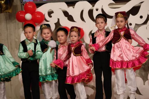"Йолдызлык"та нәни йолдызчыклар кабынды!(БАРЛЫК ФОТОЛАР, БИК КҮП ФОТОРӘСЕМНӘР)