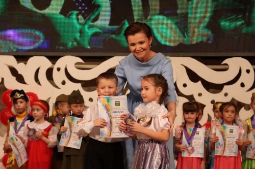 "Йолдызлык"та нәни йолдызчыклар кабынды!(БАРЛЫК ФОТОЛАР, БИК КҮП ФОТОРӘСЕМНӘР)