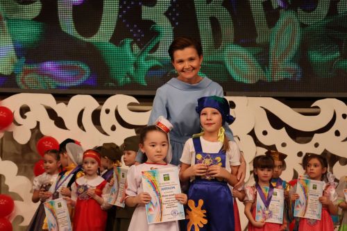 "Йолдызлык"та нәни йолдызчыклар кабынды!(БАРЛЫК ФОТОЛАР, БИК КҮП ФОТОРӘСЕМНӘР)