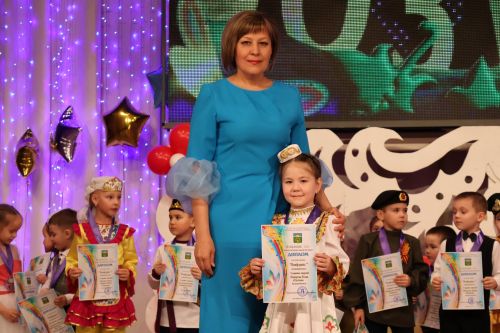"Йолдызлык"та нәни йолдызчыклар кабынды!(БАРЛЫК ФОТОЛАР, БИК КҮП ФОТОРӘСЕМНӘР)