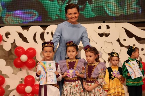"Йолдызлык"та нәни йолдызчыклар кабынды!(БАРЛЫК ФОТОЛАР, БИК КҮП ФОТОРӘСЕМНӘР)