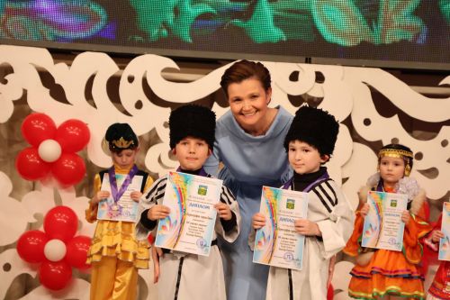 "Йолдызлык"та нәни йолдызчыклар кабынды!(БАРЛЫК ФОТОЛАР, БИК КҮП ФОТОРӘСЕМНӘР)