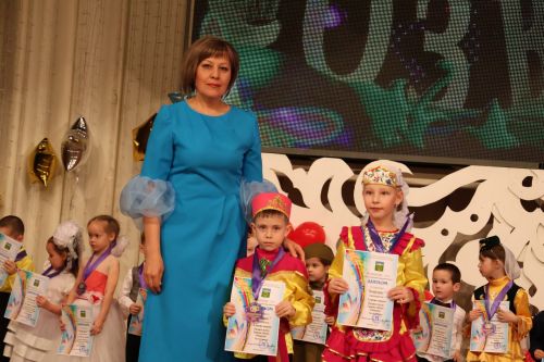 "Йолдызлык"та нәни йолдызчыклар кабынды!(БАРЛЫК ФОТОЛАР, БИК КҮП ФОТОРӘСЕМНӘР)