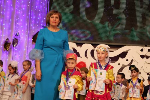 "Йолдызлык"та нәни йолдызчыклар кабынды!(БАРЛЫК ФОТОЛАР, БИК КҮП ФОТОРӘСЕМНӘР)