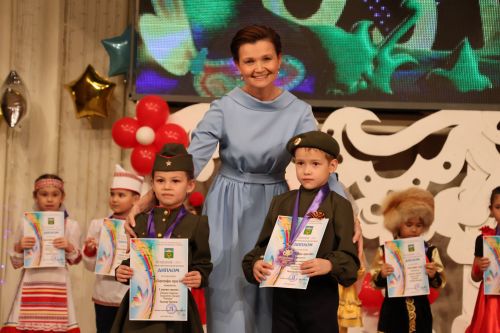 "Йолдызлык"та нәни йолдызчыклар кабынды!(БАРЛЫК ФОТОЛАР, БИК КҮП ФОТОРӘСЕМНӘР)