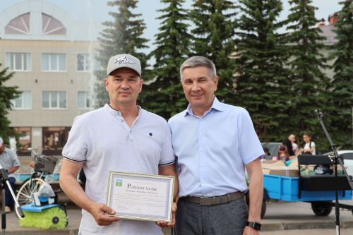 Районыбызда беренче тапкыр үткәрелүче Эшмәкәрләр ярминкәсеннән безнең фоторепортаж