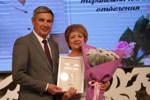 Районкүләм медицина хезмәткәрләре көненнән безнең репортаж