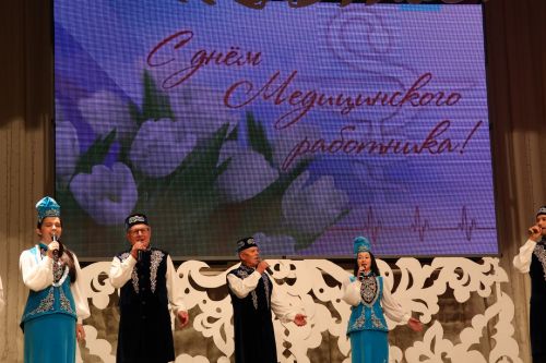 Районкүләм медицина хезмәткәрләре көненнән безнең репортаж