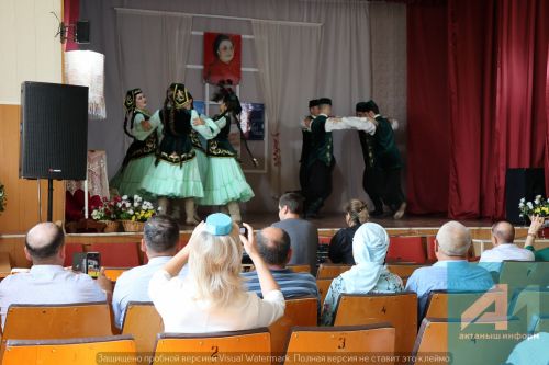Дибәҗә Каюмованы искә алу чарасыннан фоторепортаж