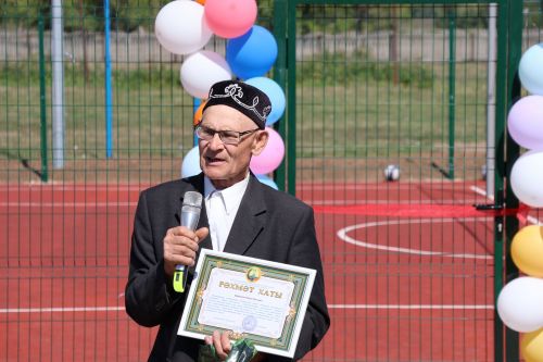 Аккүз авылында универсаль спорт мәйданчыгы ачылды