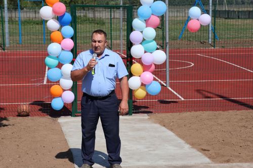 Аккүз авылында универсаль спорт мәйданчыгы ачылды