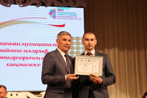 Зур фоторепортаж: Яңа уку елына — яңа таләпләр