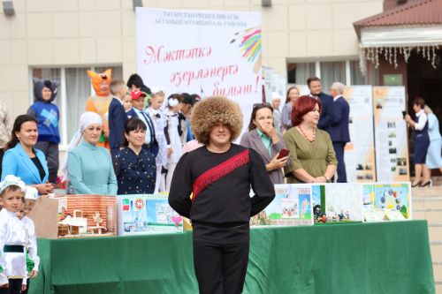 Зур фоторепортаж: Яңа уку елына — яңа таләпләр