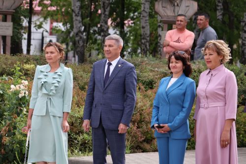 Зур фоторепортаж: Яңа уку елына — яңа таләпләр