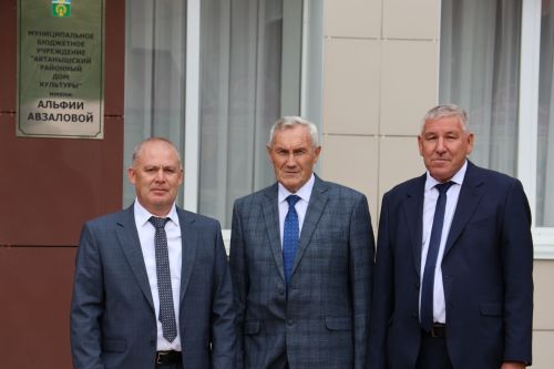 Зур фоторепортаж: Яңа уку елына — яңа таләпләр