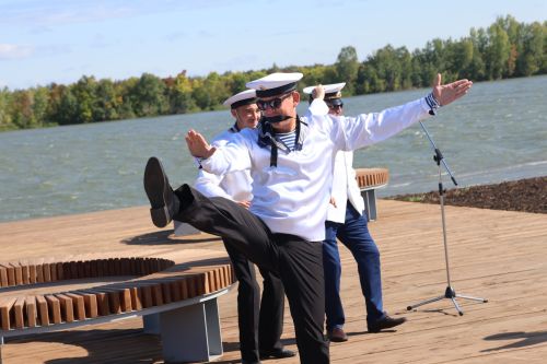 Чәчәк ат, Республикам!(махсус фоторепортаж)