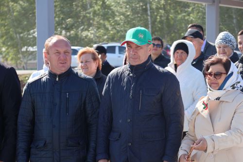 Чәчәк ат, Республикам!(махсус фоторепортаж)