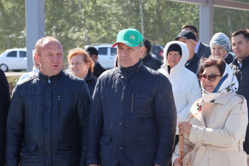 Чәчәк ат, Республикам!(махсус фоторепортаж)