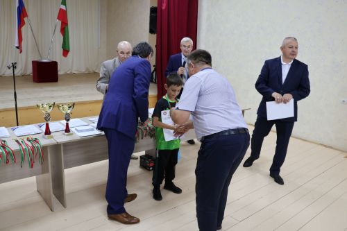 Шахмат буенча ярышларда да җиңдермибез!