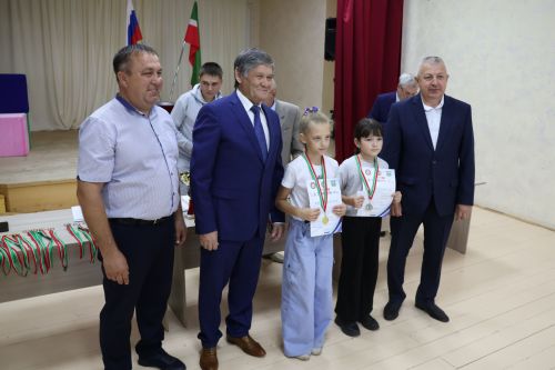 Шахмат буенча ярышларда да җиңдермибез!