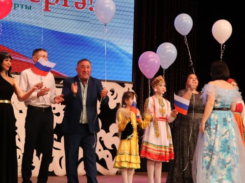 "Без бергә!" хәйрия концертыннан безнең фоторепортаж
