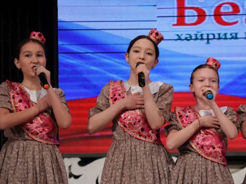 "Без бергә!" хәйрия концертыннан безнең фоторепортаж
