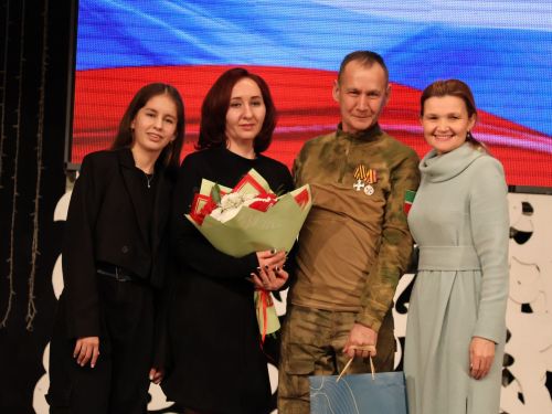 "Без бергә!" хәйрия концертыннан безнең фоторепортаж