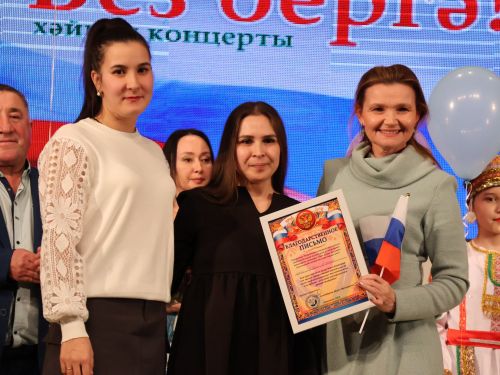 "Без бергә!" хәйрия концертыннан безнең фоторепортаж